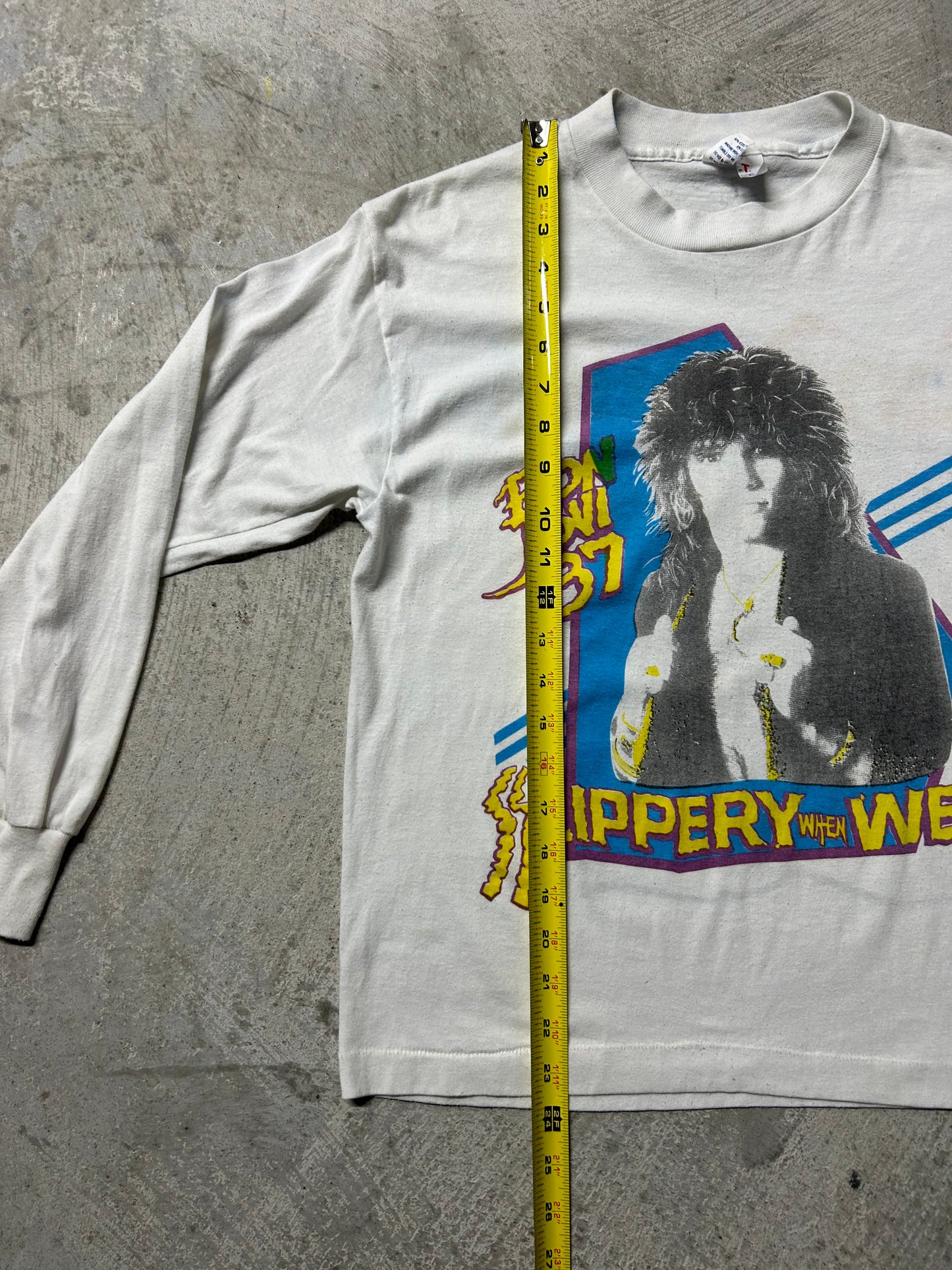 1987 Bon Jovi and Cinderella  Tour Band Tee (Medium)