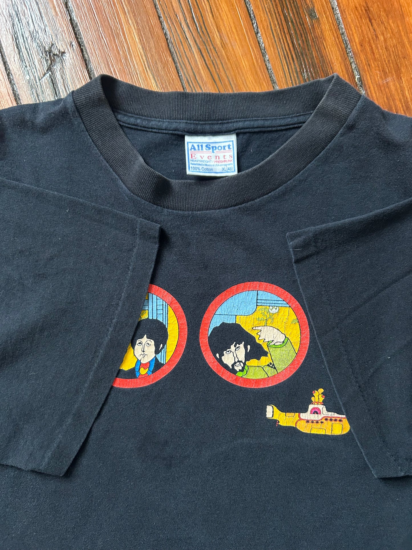 1998 Beatles Yellow Submarine Band Tee (XL)