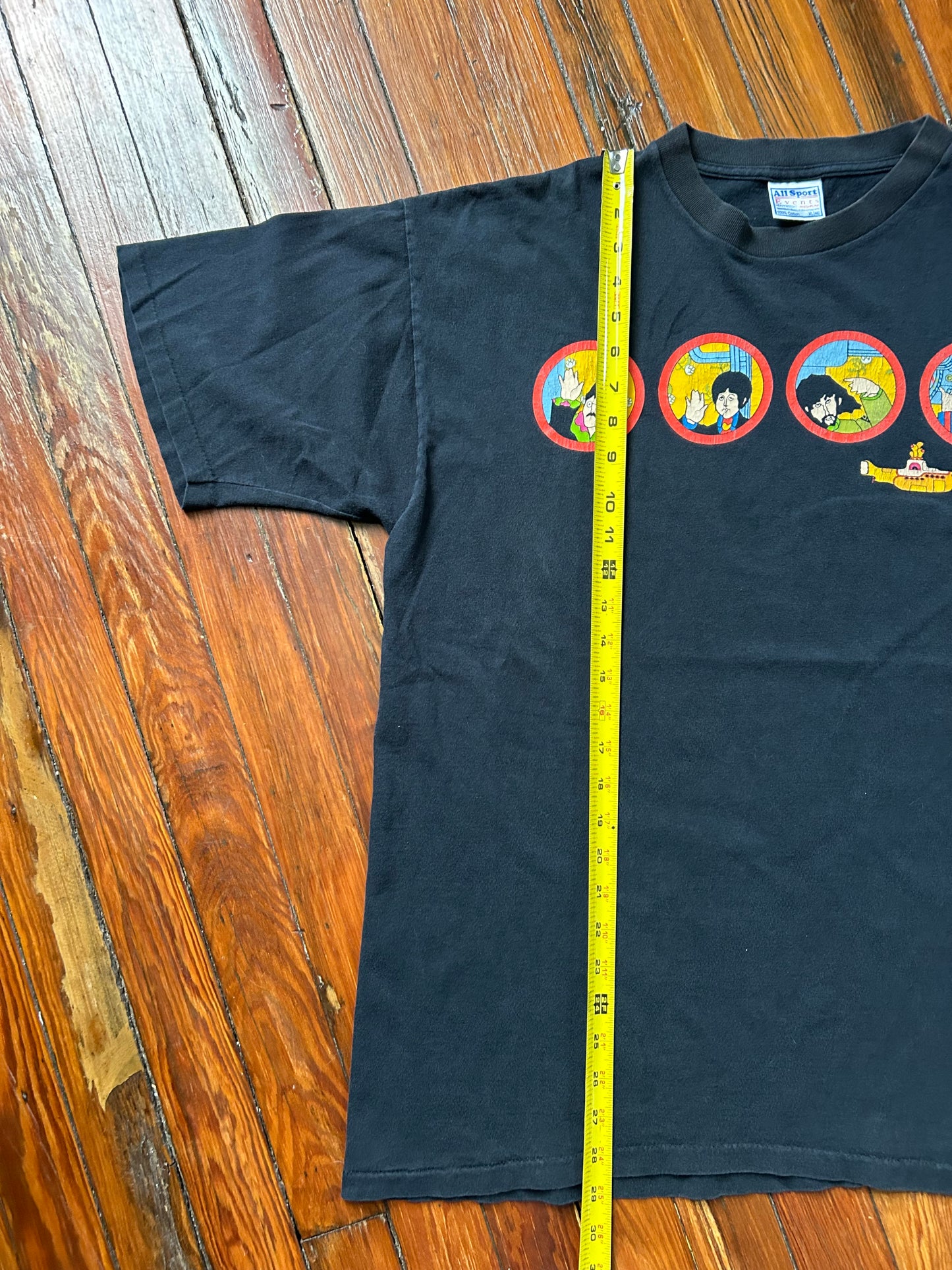 1998 Beatles Yellow Submarine Band Tee (XL)