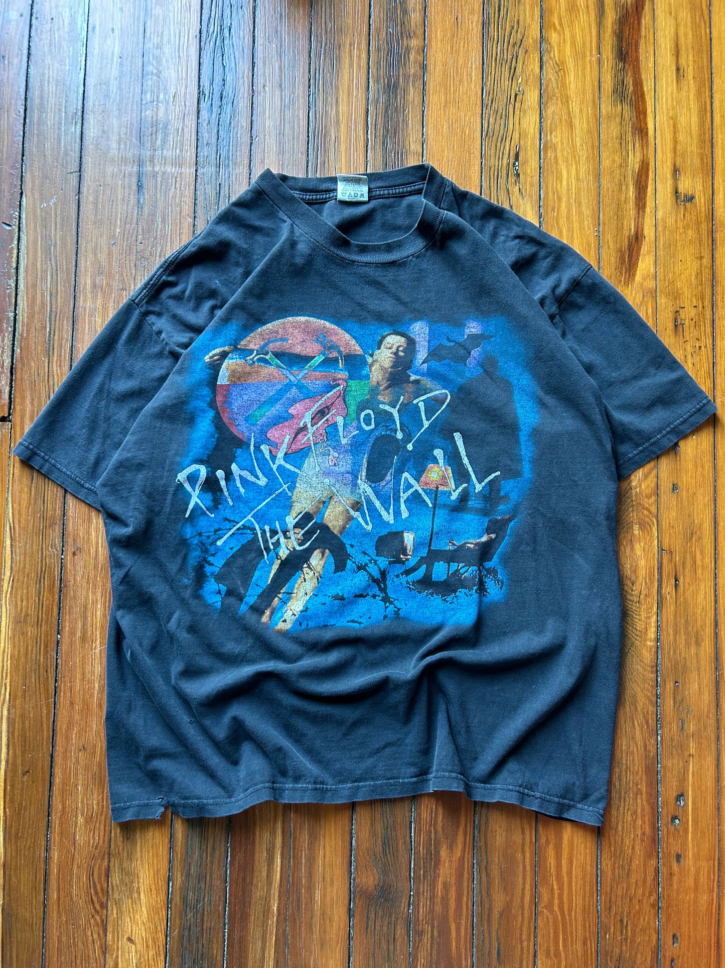 Vintage/Y2K Pink Floyd The Wall Band Tee (XL)