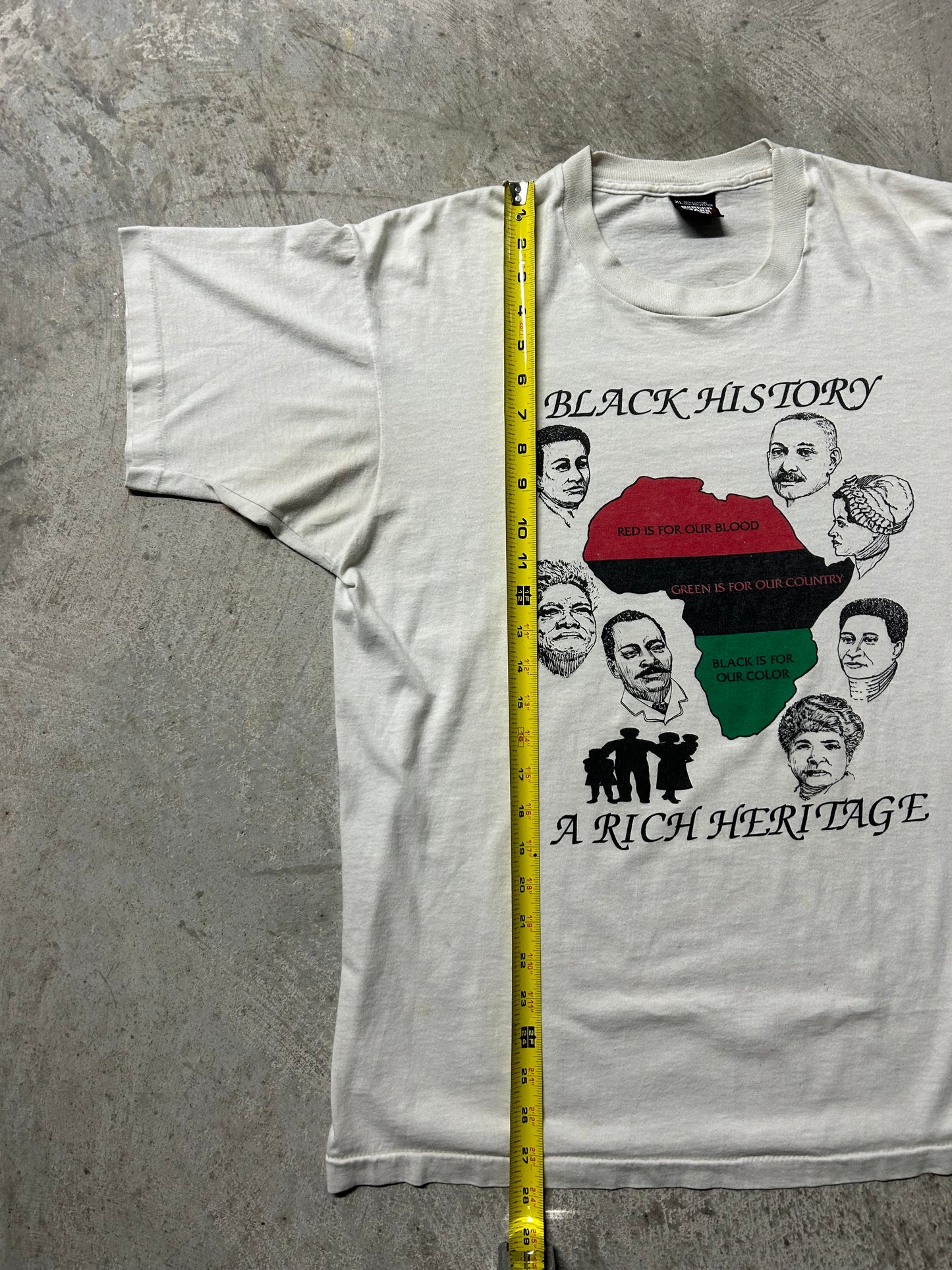 1990s Black History Africa Tee (XL)